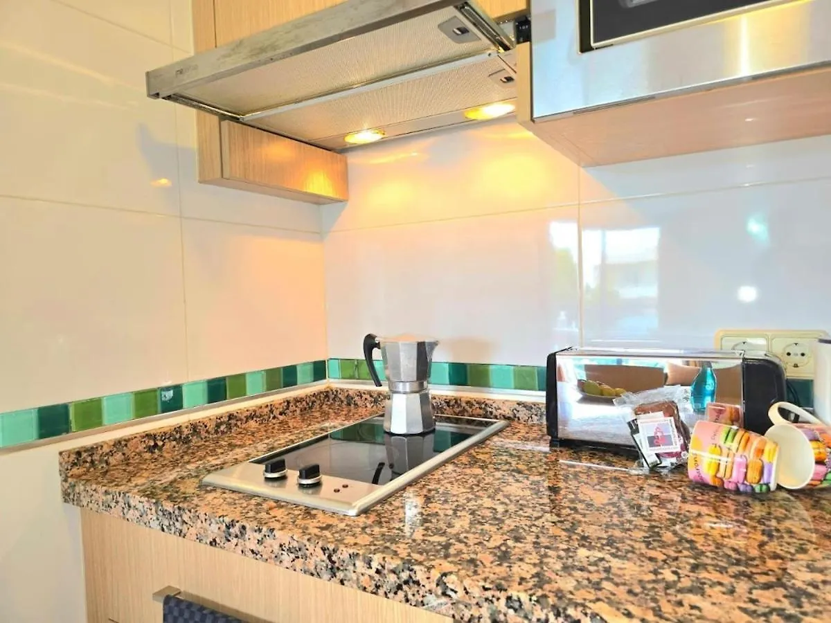 Studio Pepitas With Sea And Pool Views Steps From Puerta Marina And The Beaches By Namaste Elite Benalmádena Appartement